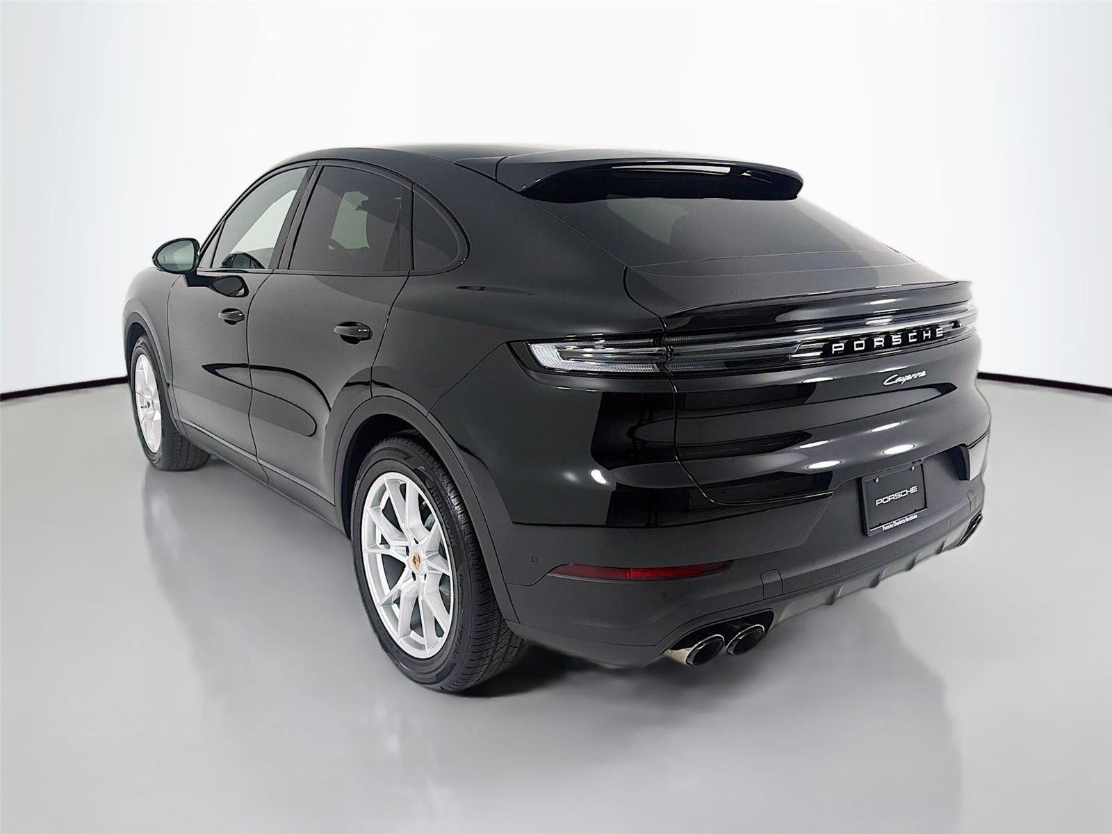 New 2026 Porsche Cayenne Coupe image 3