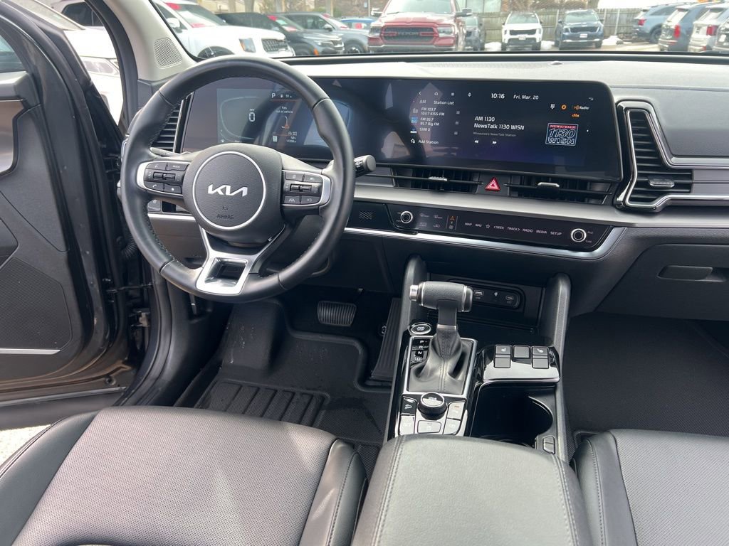 Certified 2024 Kia Sportage EX image 16