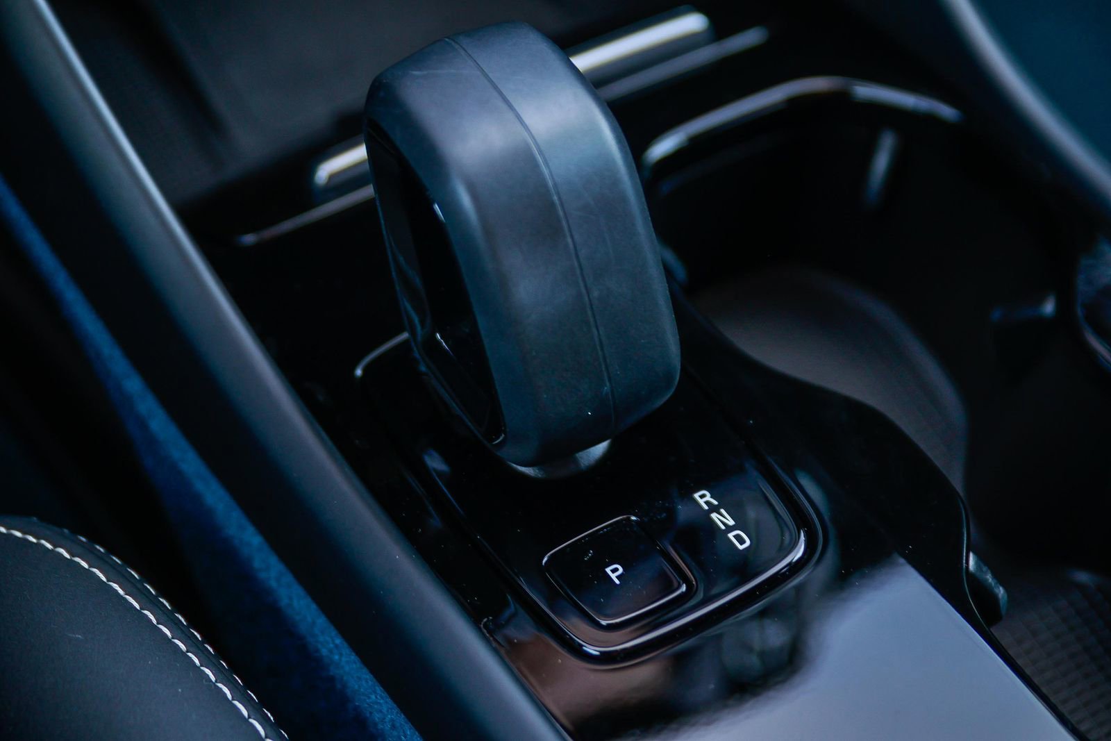 Used 2023 Volvo XC40 Recharge Ultimate w/ Protection Package Premier AWD/4WD image 26