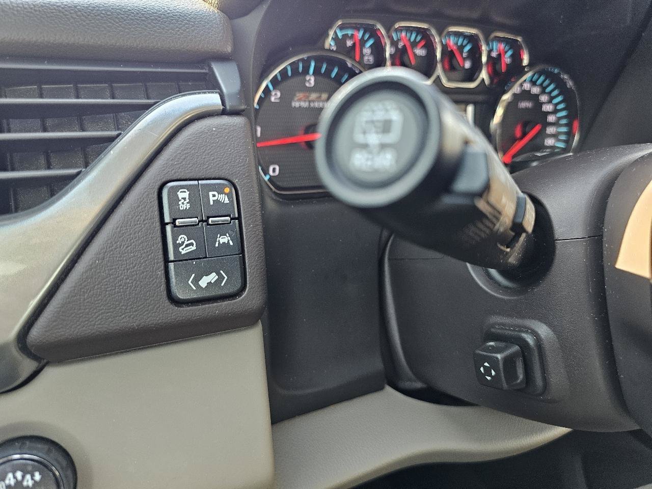 Used 2018 Chevrolet Tahoe LT w/ Luxury Package AWD/4WD image 52