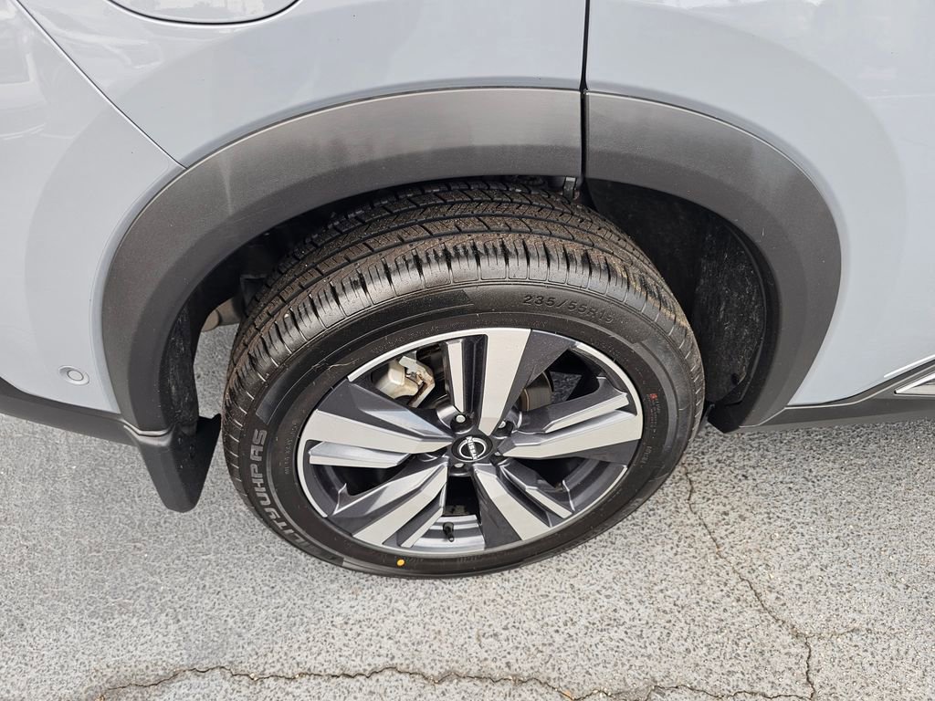 Used 2023 Nissan Rogue SL w/ SL Premium Package FWD image 8