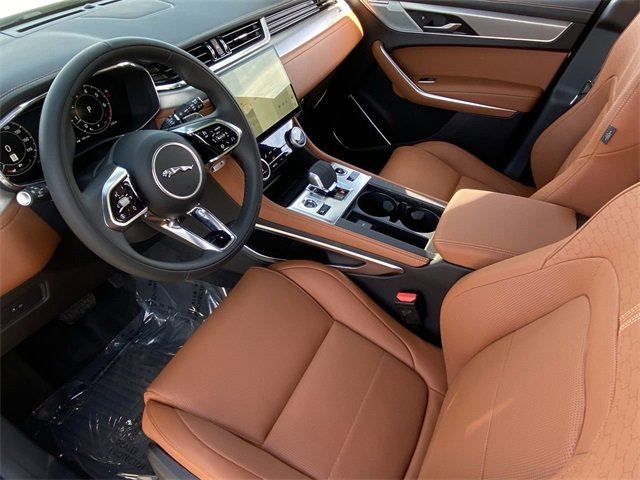 New 2025 Jaguar F-PACE R-Dynamic S image 5