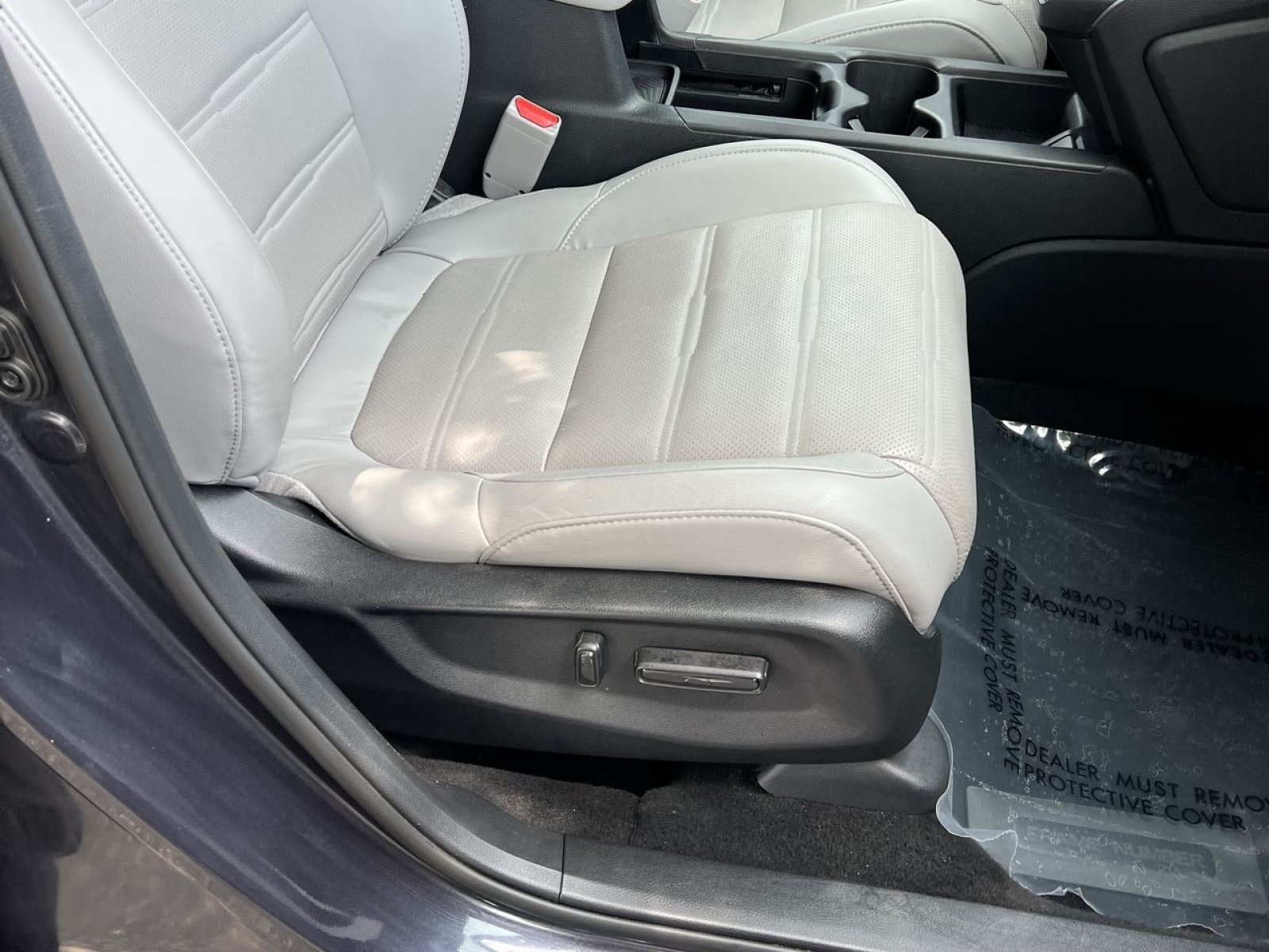 Used 2018 Honda CR-V Touring image 31