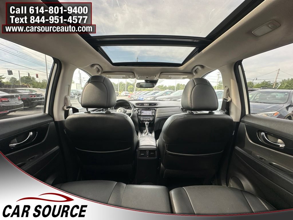 Used 2017 Nissan Rogue SL w/ SL Premium Package AWD/4WD image 26