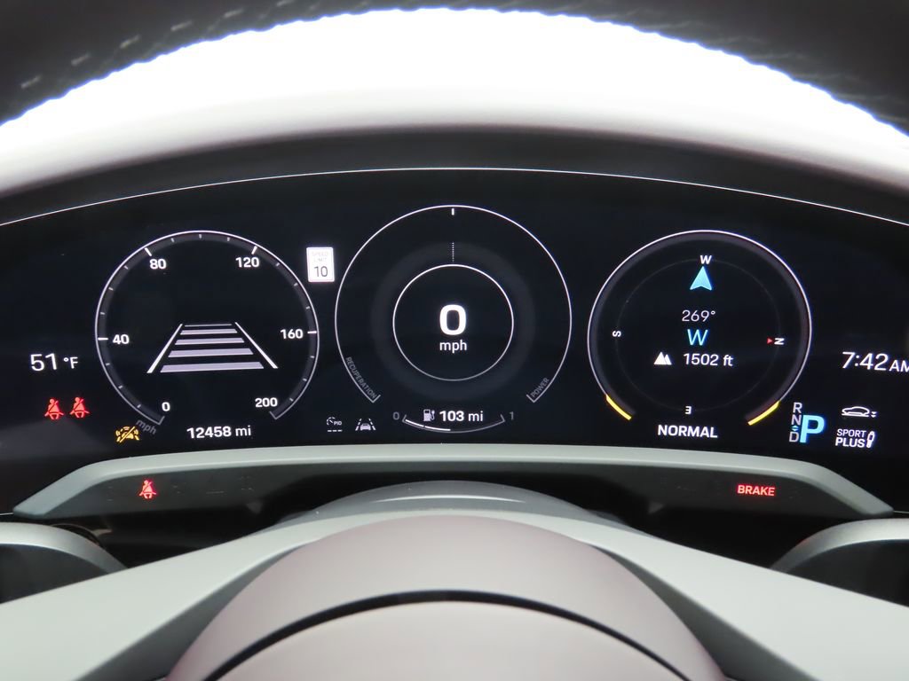 Used 2022 Porsche Taycan 4S image 34