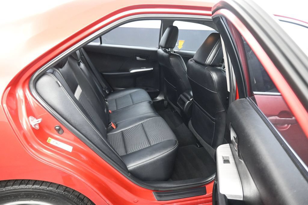 Used 2012 Toyota Camry SE FWD image 34