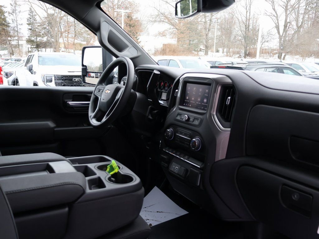 New 2026 Chevrolet Silverado 3500 W/T image 39