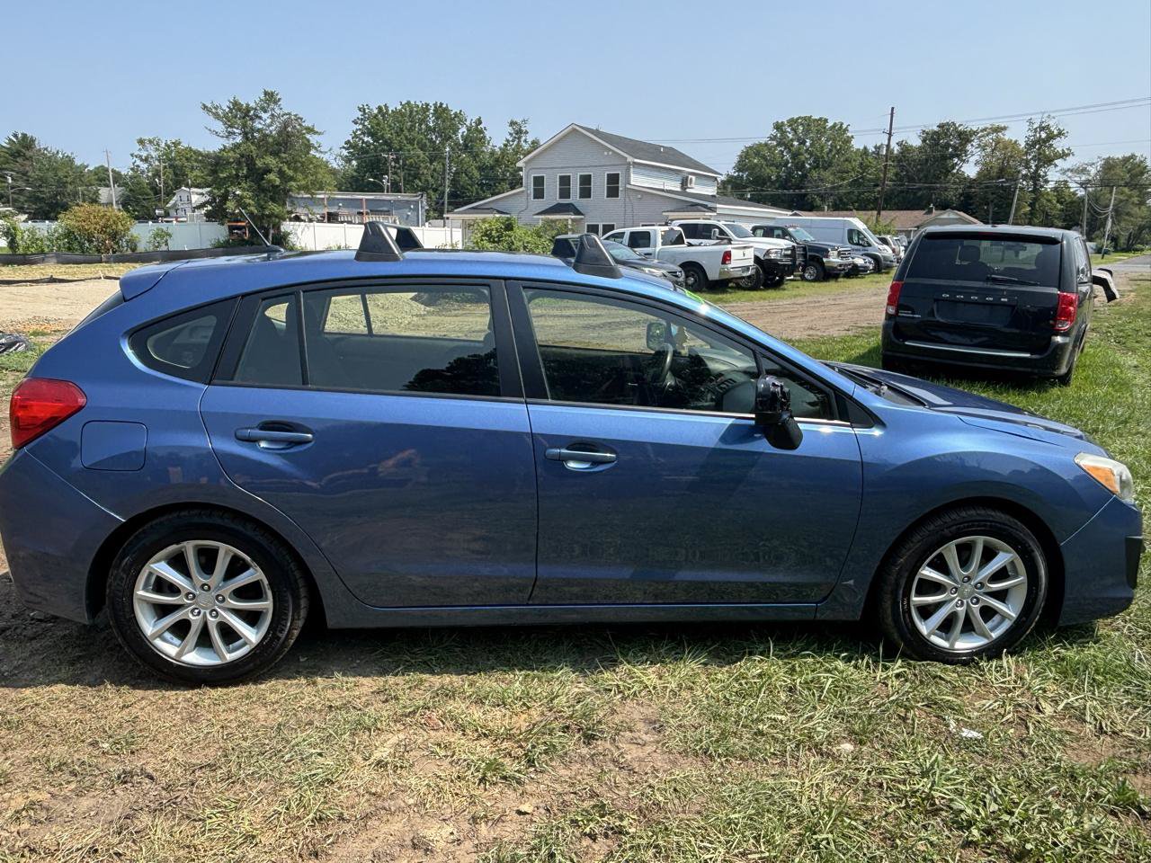 Used 2014 Subaru Impreza 2.0i Premium w/ All-Weather Package w/CVT AWD/4WD image 4