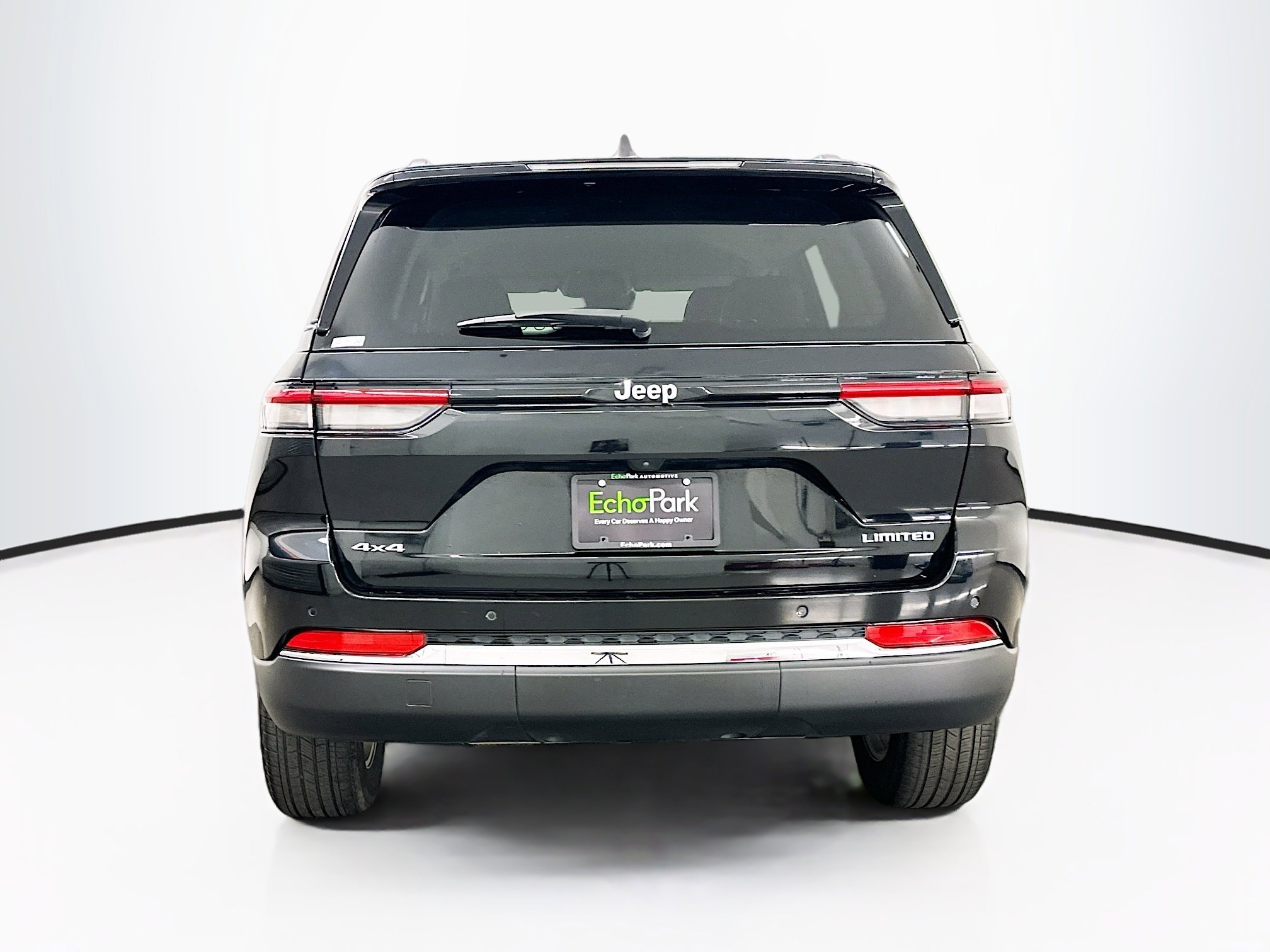 Used 2023 Jeep Grand Cherokee Limited AWD/4WD image 7