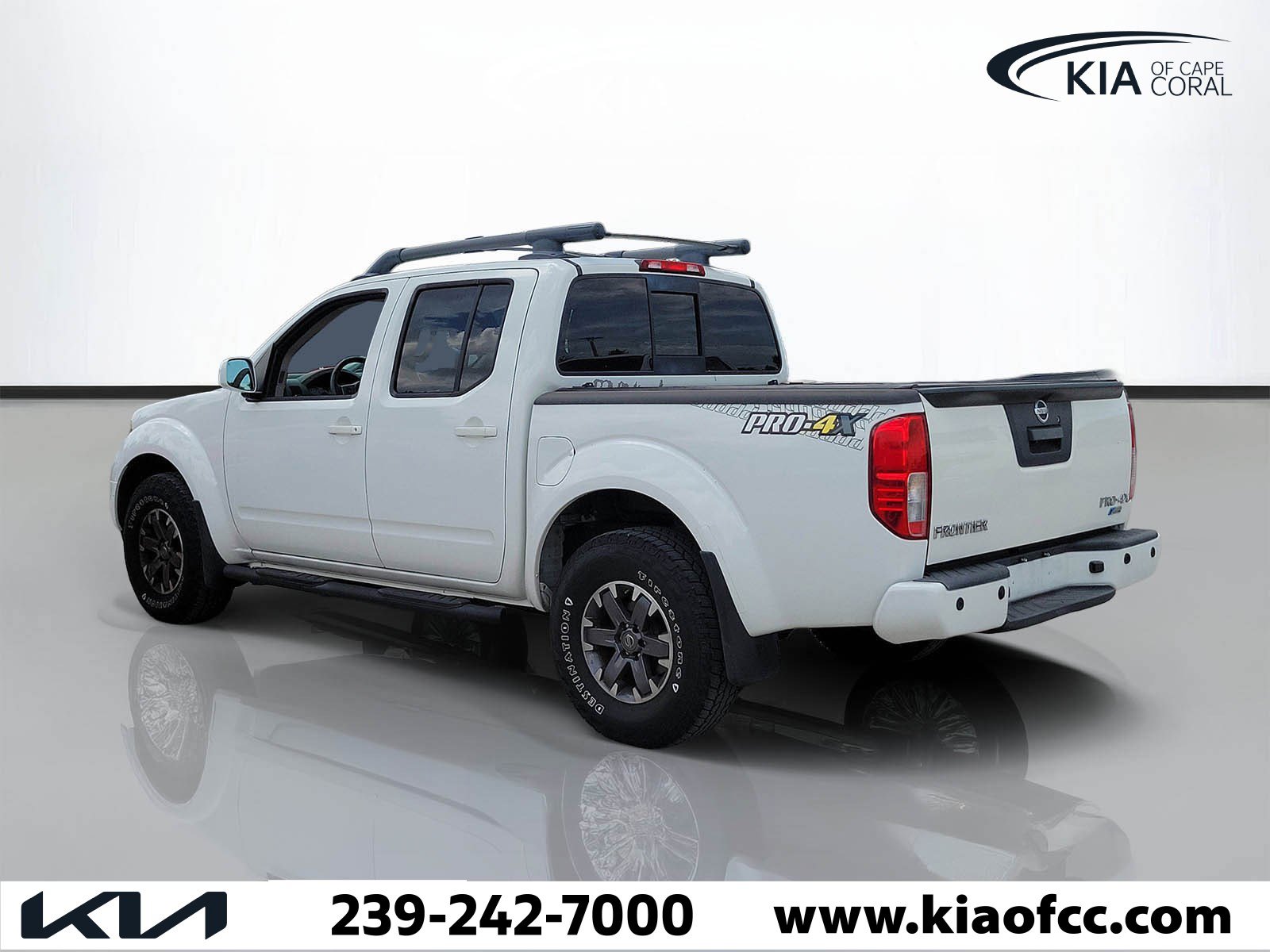 Used 2017 Nissan Frontier PRO-4X w/ Pro-4x Luxury Package image 4