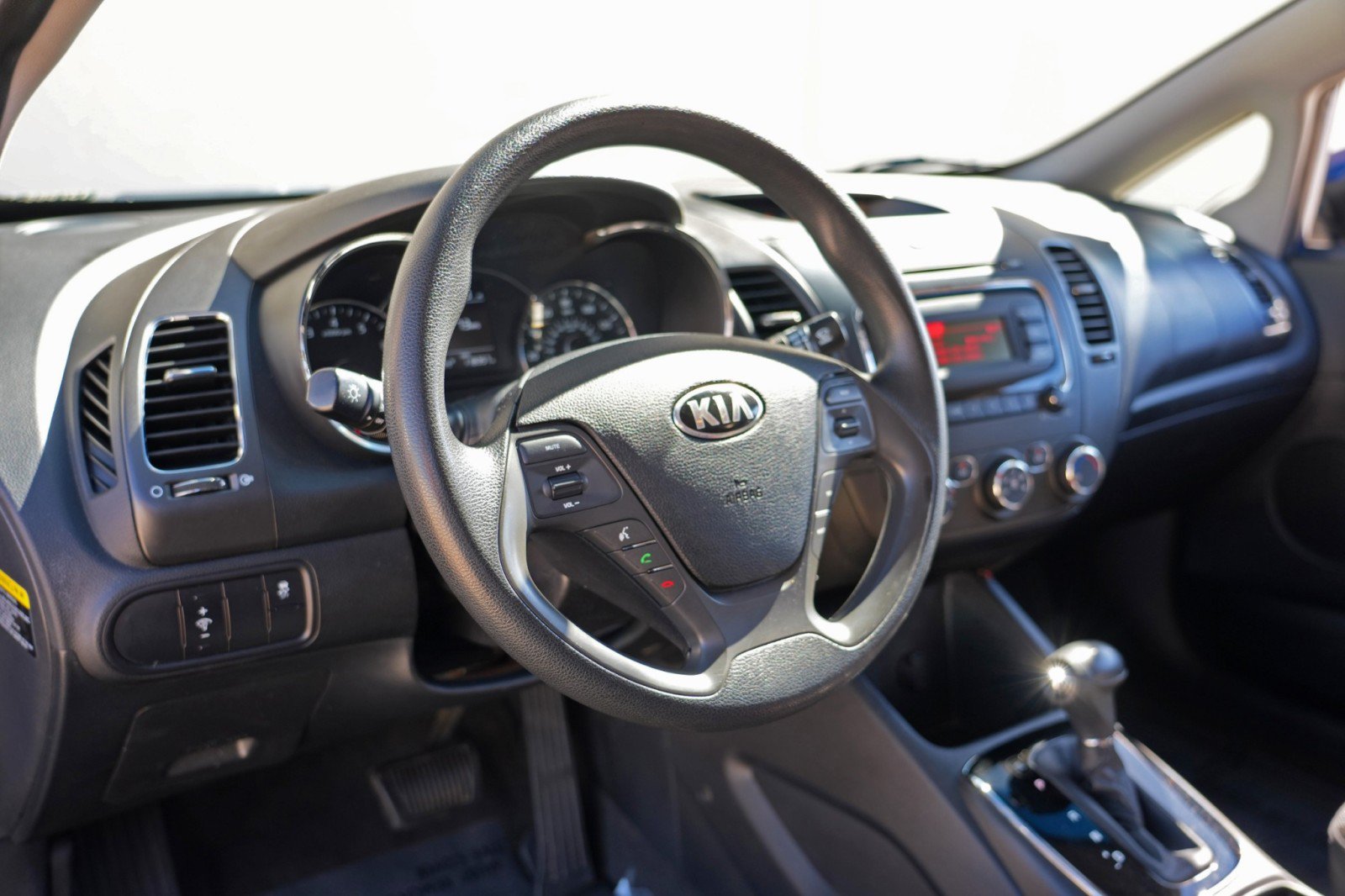 Used 2017 Kia Forte LX FWD image 12