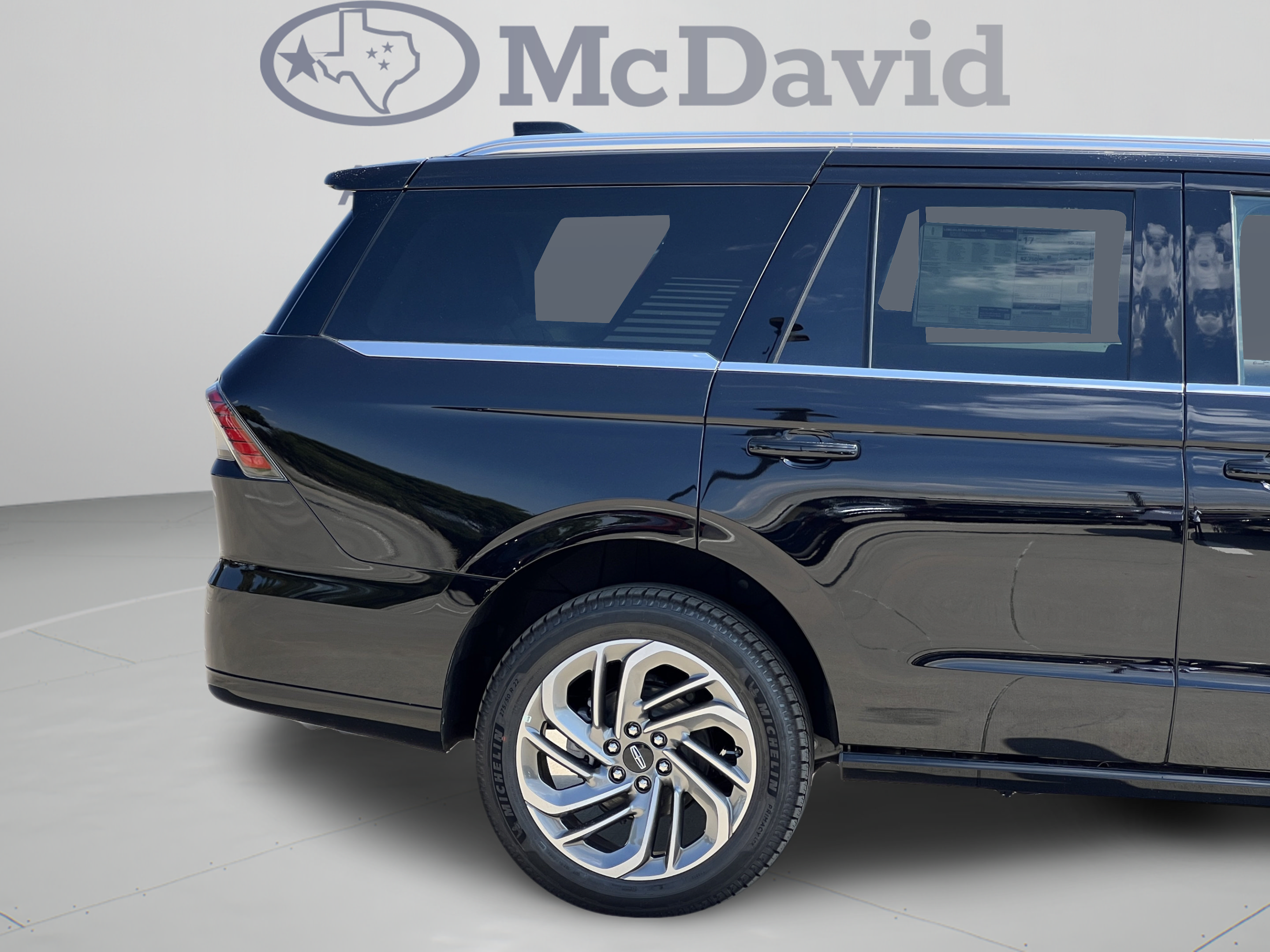 New 2027 Lincoln Navigator Reserve AWD/4WD image 30