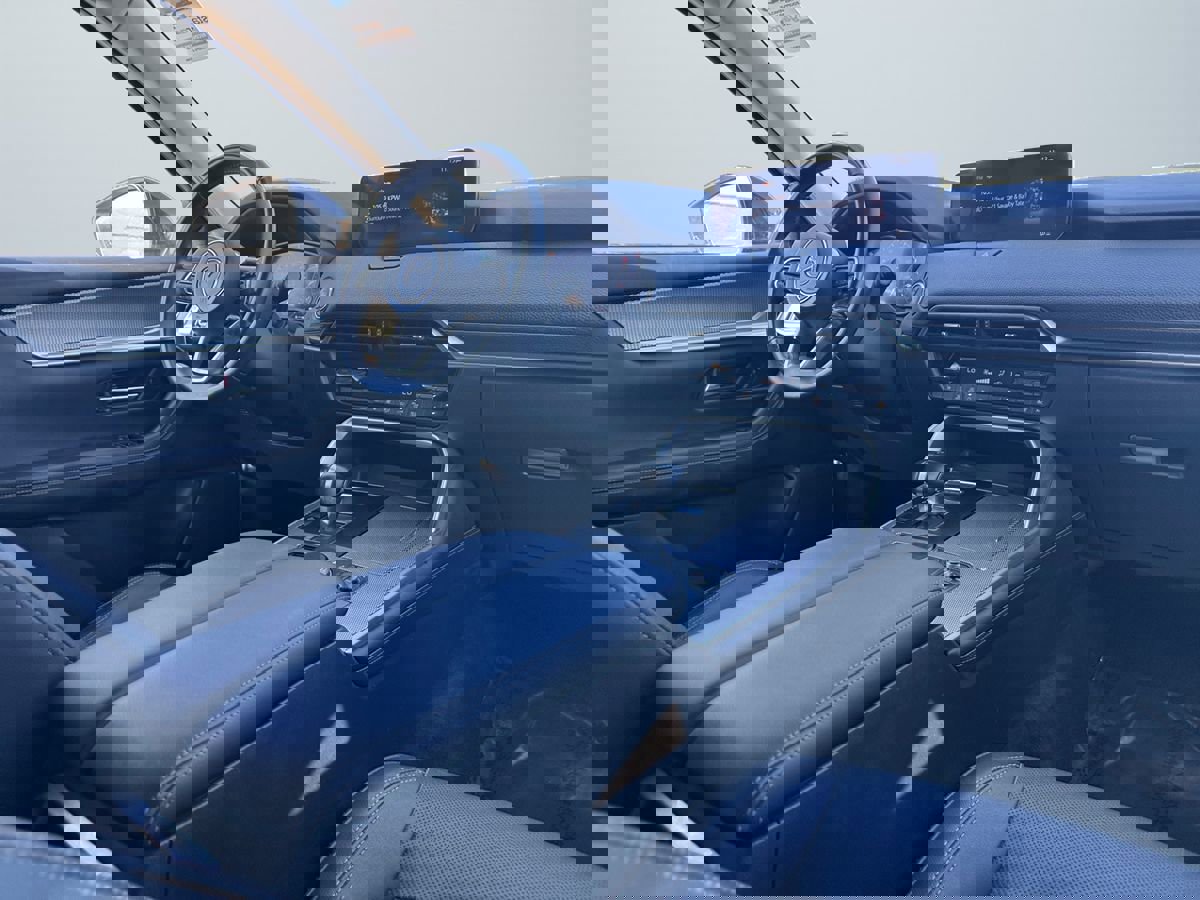 Used 2024 MAZDA CX-90 Plug-In Hybrid w/ Preferred image 15