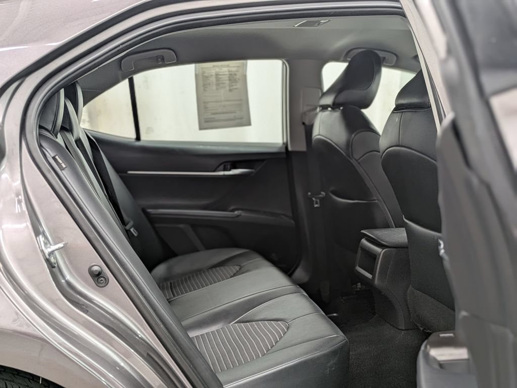 Used 2024 Toyota Camry SE FWD image 15