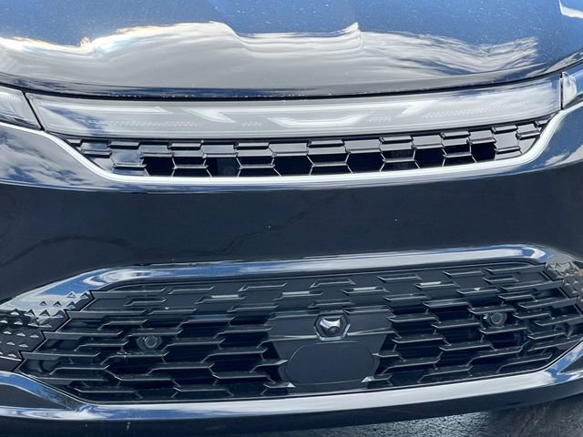 New 2027 Chrysler Pacifica Limited FWD image 45