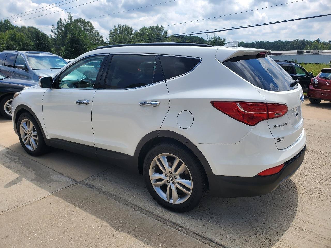 Used 2014 Hyundai Santa Fe Sport 2.0T w/ Technology Package 05 AWD/4WD image 13