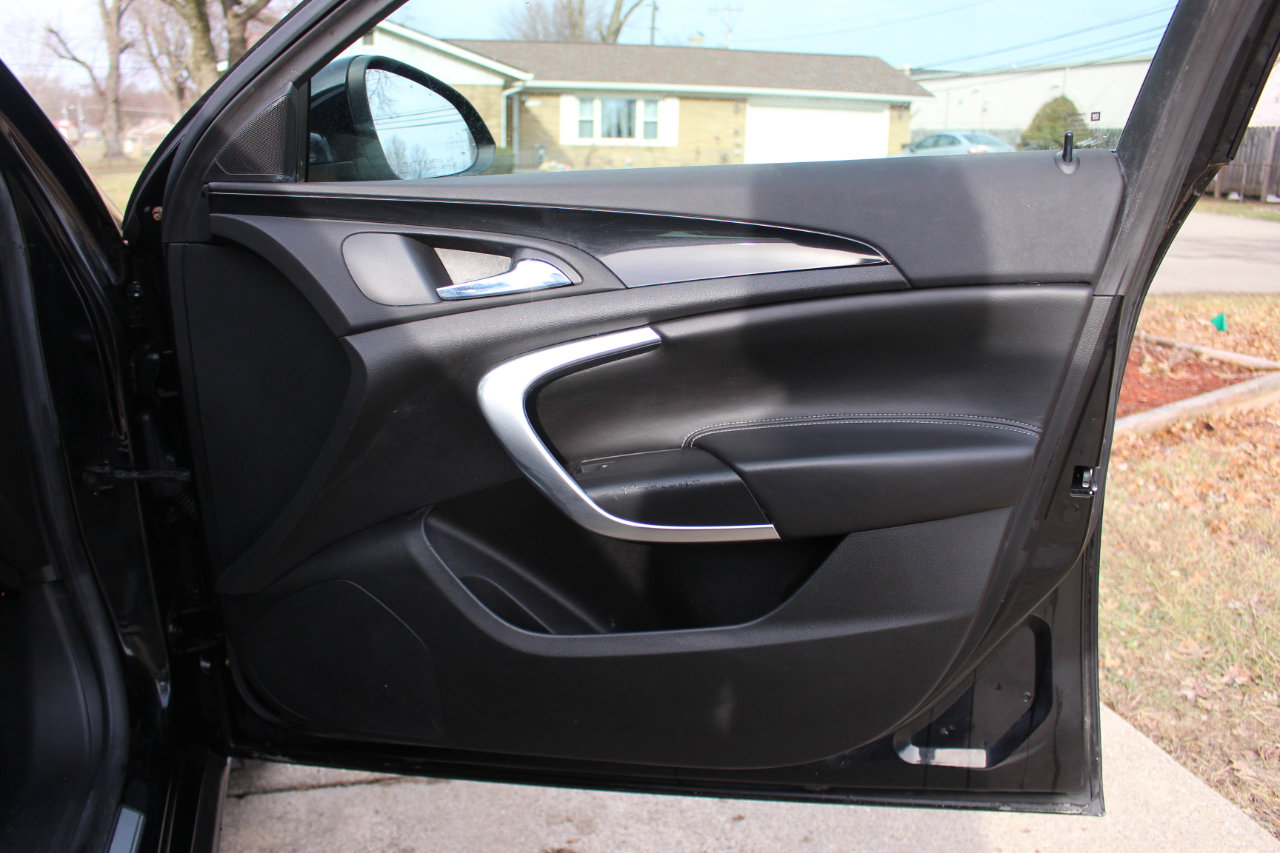 Used 2012 Buick Regal Leather image 36