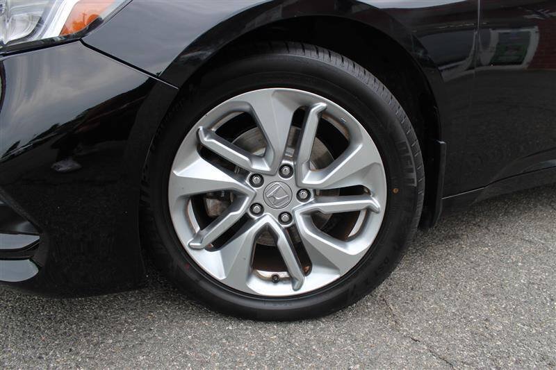 Used 2018 Honda Accord LX image 9