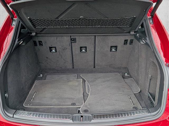 Used 2020 Porsche Macan image 6