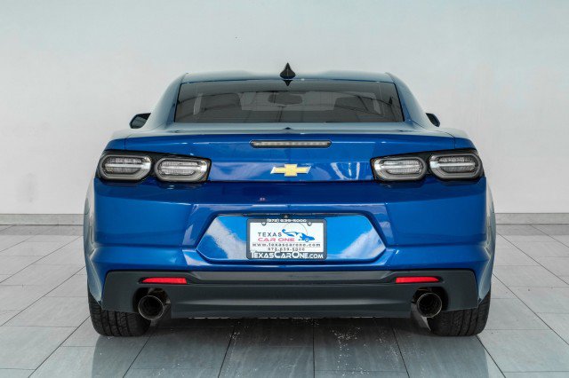 Used 2021 Chevrolet Camaro LT w/ Technology Package RWD image 7