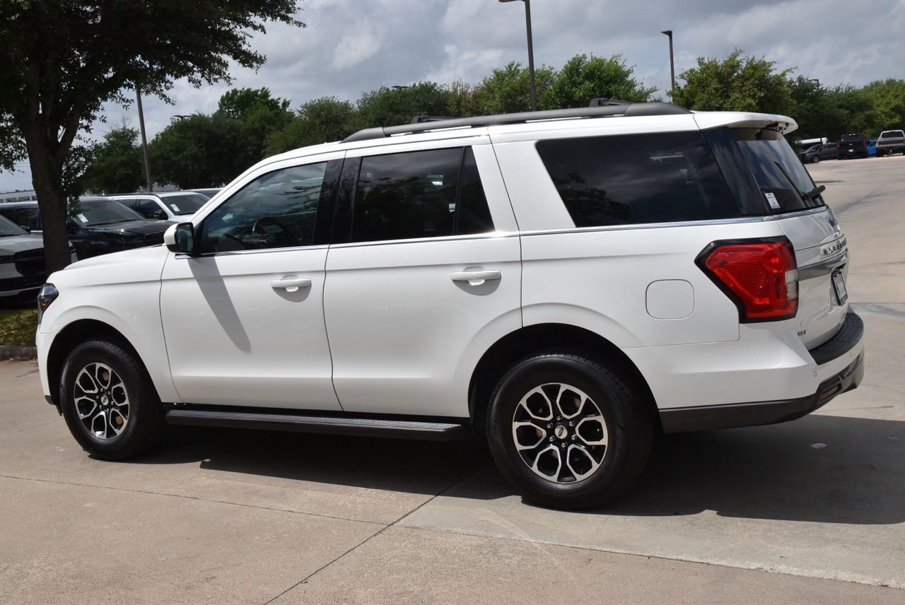 Certified 2022 Ford Expedition XLT RWD image 11