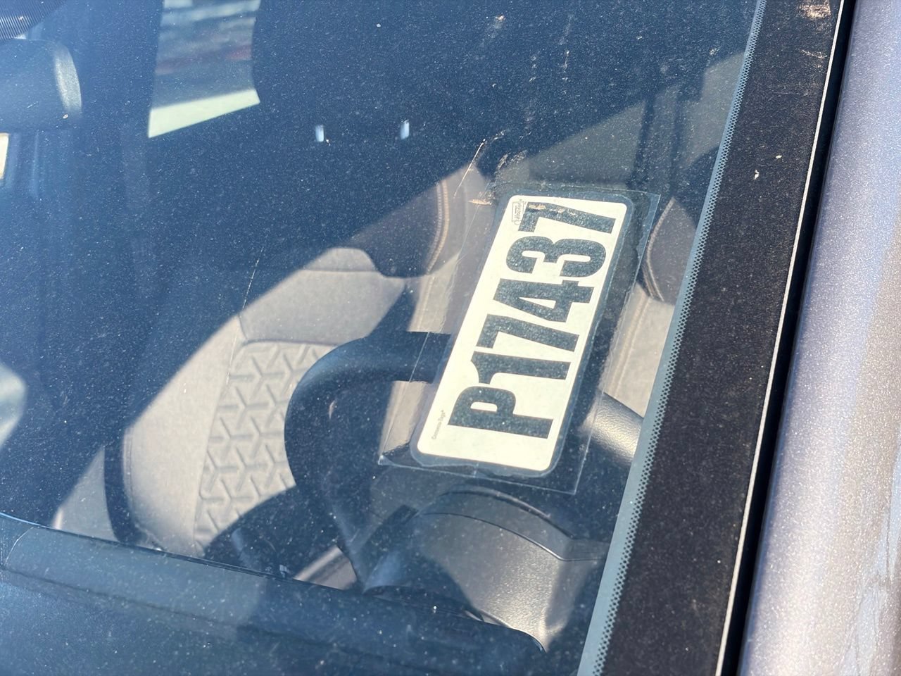 Certified 2025 Nissan Kicks SV FWD image 31