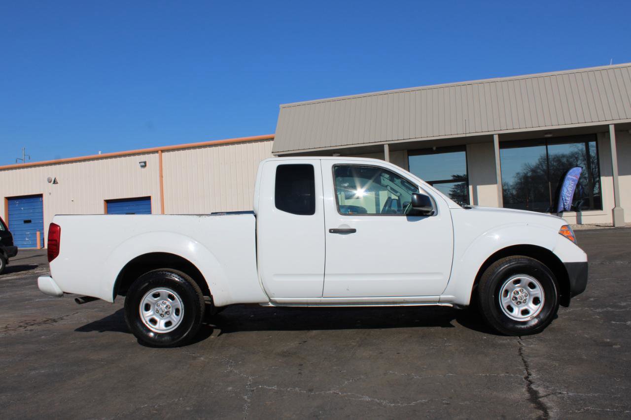 Used 2017 Nissan Frontier S image 3
