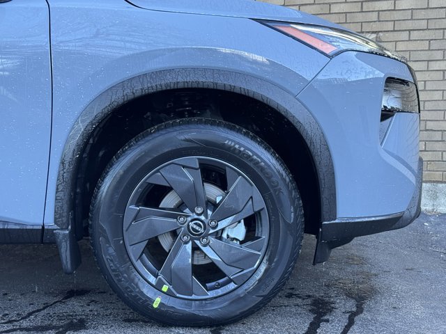 New 2026 Nissan Rogue SV AWD/4WD image 4