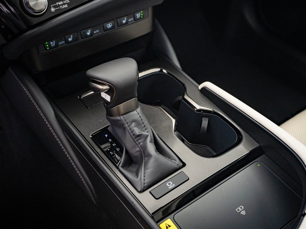 New 2025 Lexus ES 350 Luxury image 32