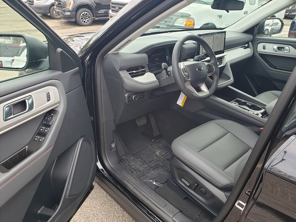 New 2026 Ford Explorer Active w/ Active Comfort Package AWD/4WD image 9