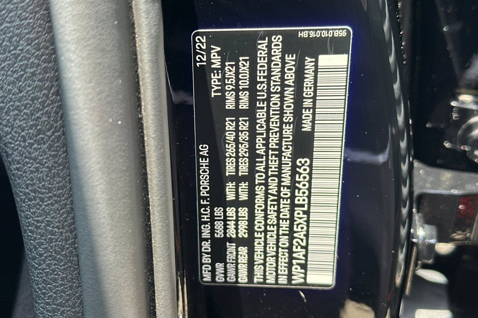 Certified 2023 Porsche Macan GTS AWD/4WD image 29