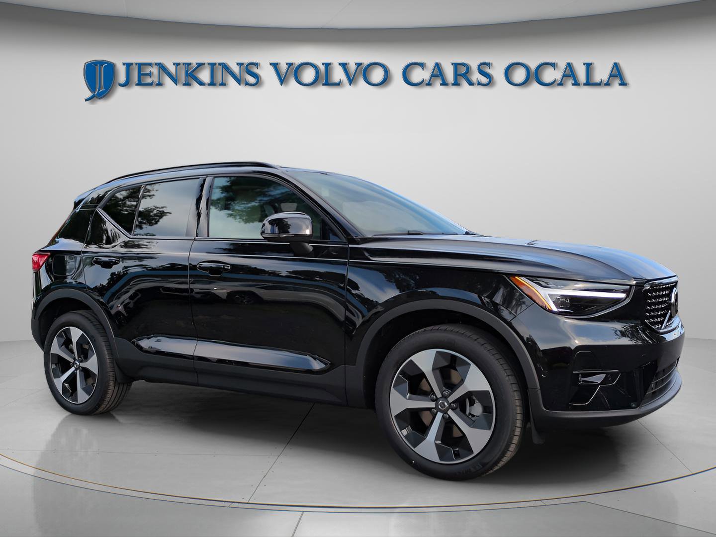 New 2025 Volvo XC40 B5 Plus w/ Protection Package Premier image 2