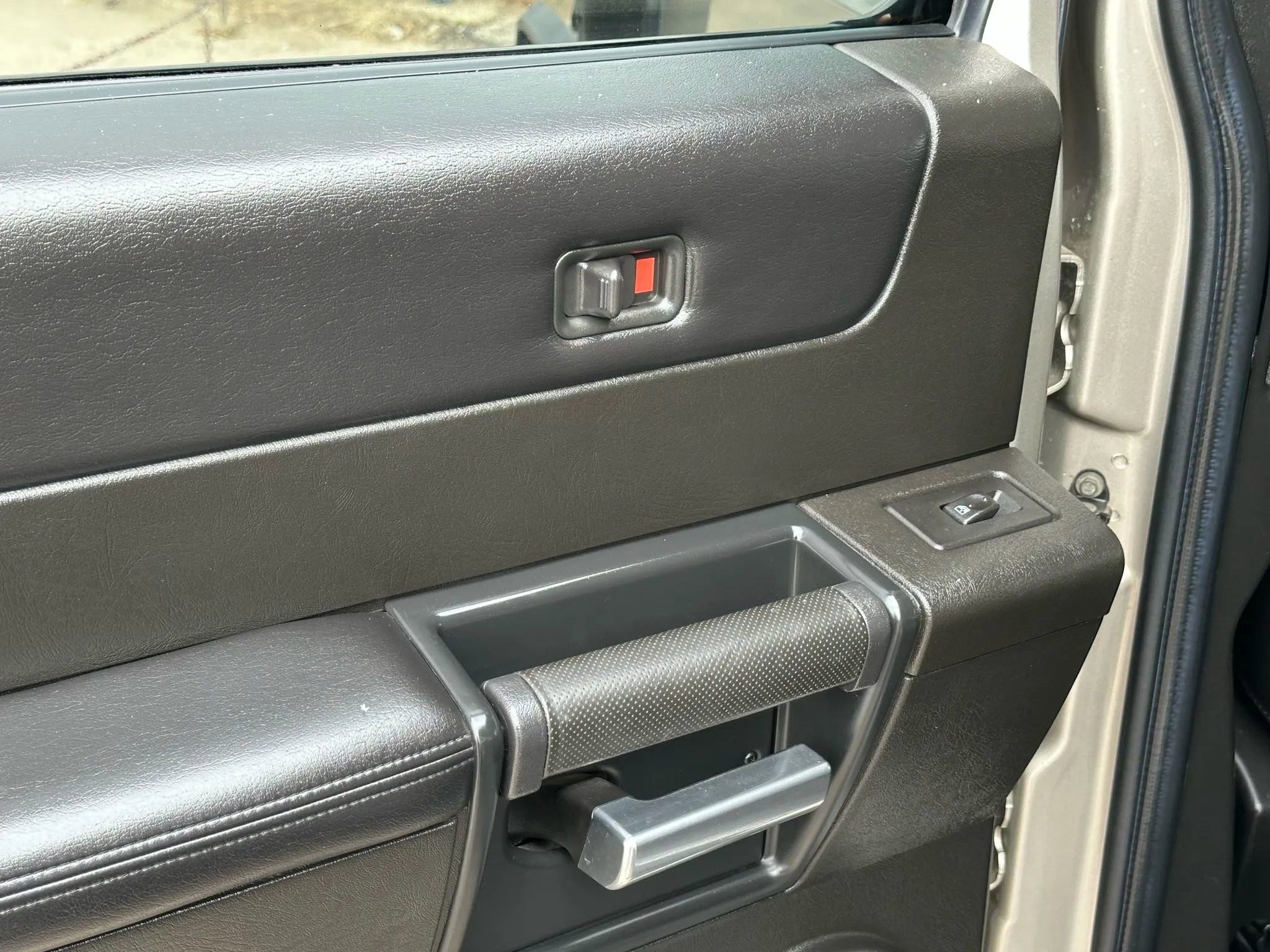 Used 2006 HUMMER H2 Luxury image 17