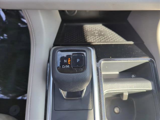 Used 2025 Nissan Pathfinder SL image 16
