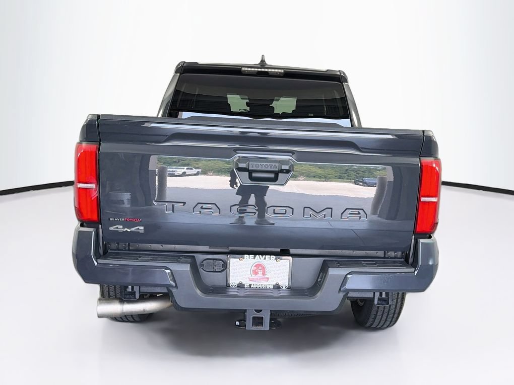 Used 2025 Toyota Tacoma SR5 AWD/4WD image 8