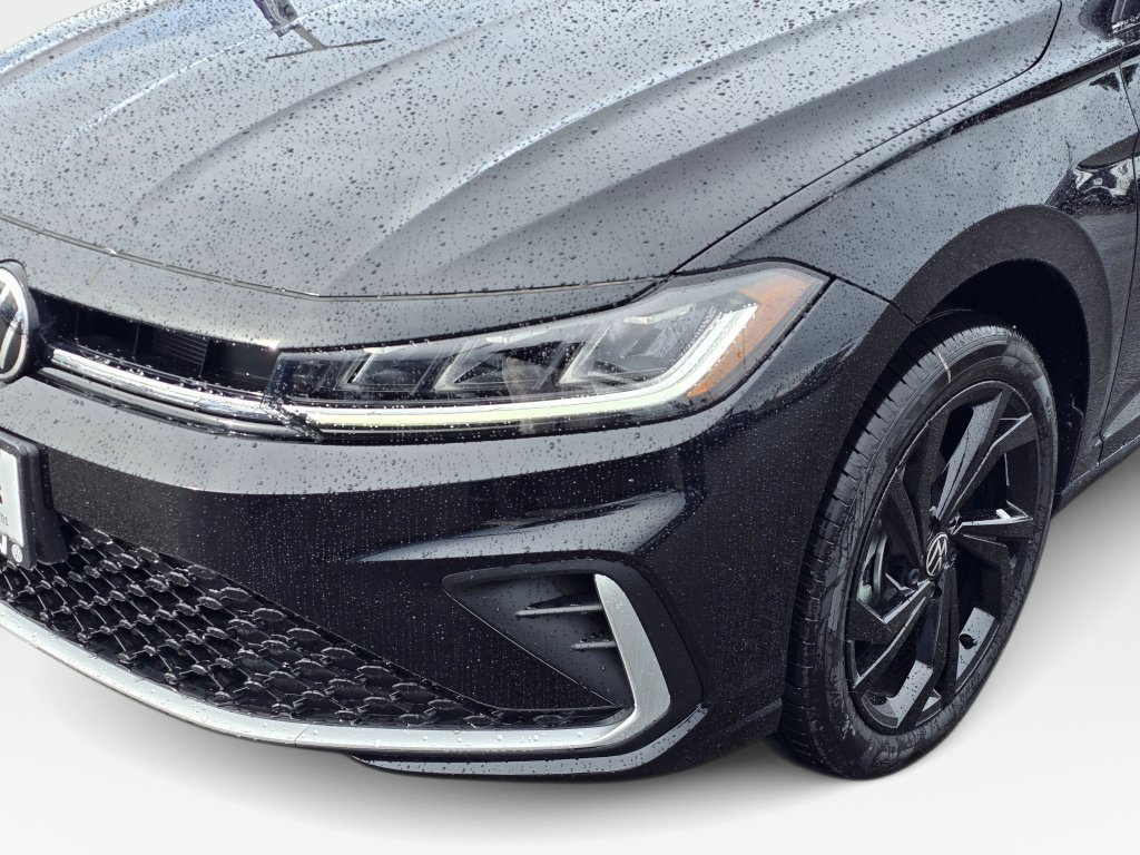 New 2026 Volkswagen Jetta SE FWD image 10