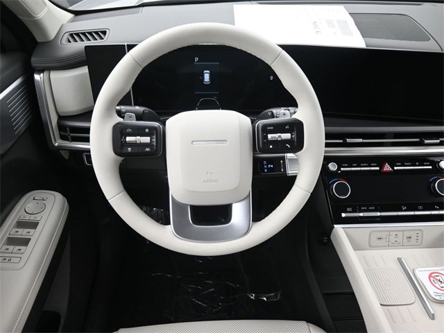 Used 2025 Hyundai Santa Fe SEL image 13