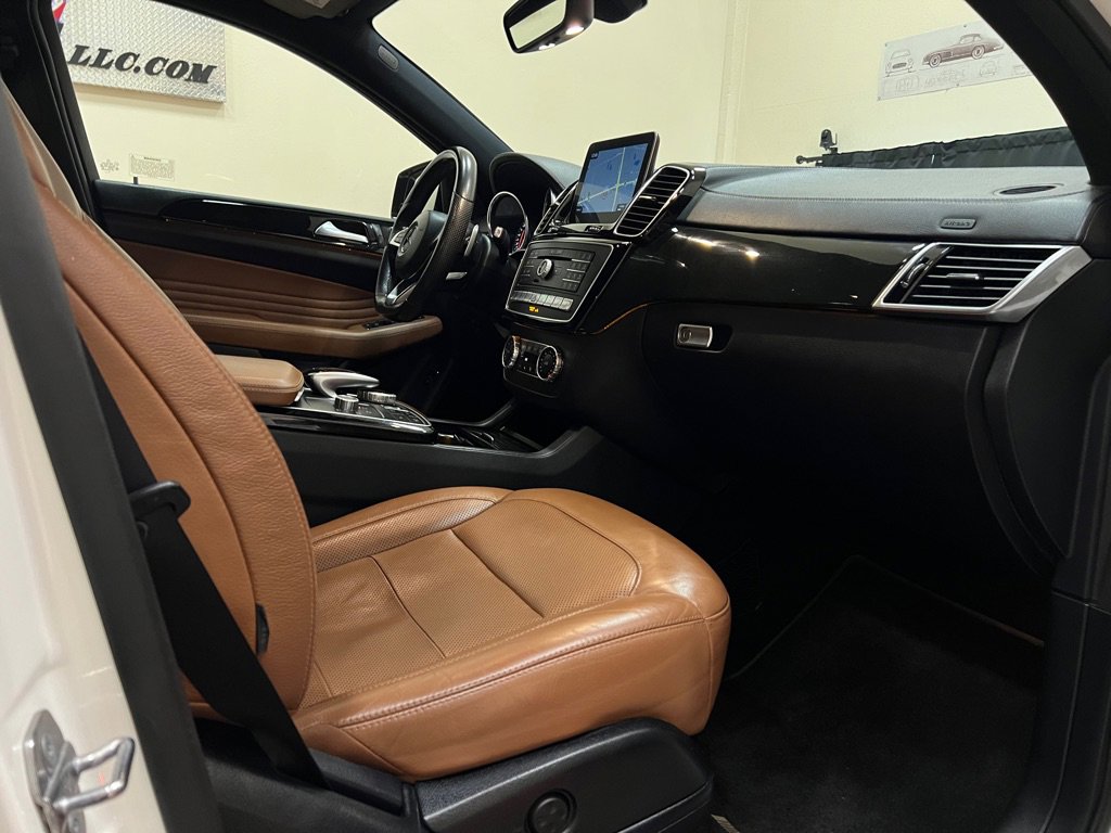 Used 2019 Mercedes-Benz GLE 43 AMG 43 AMG image 38