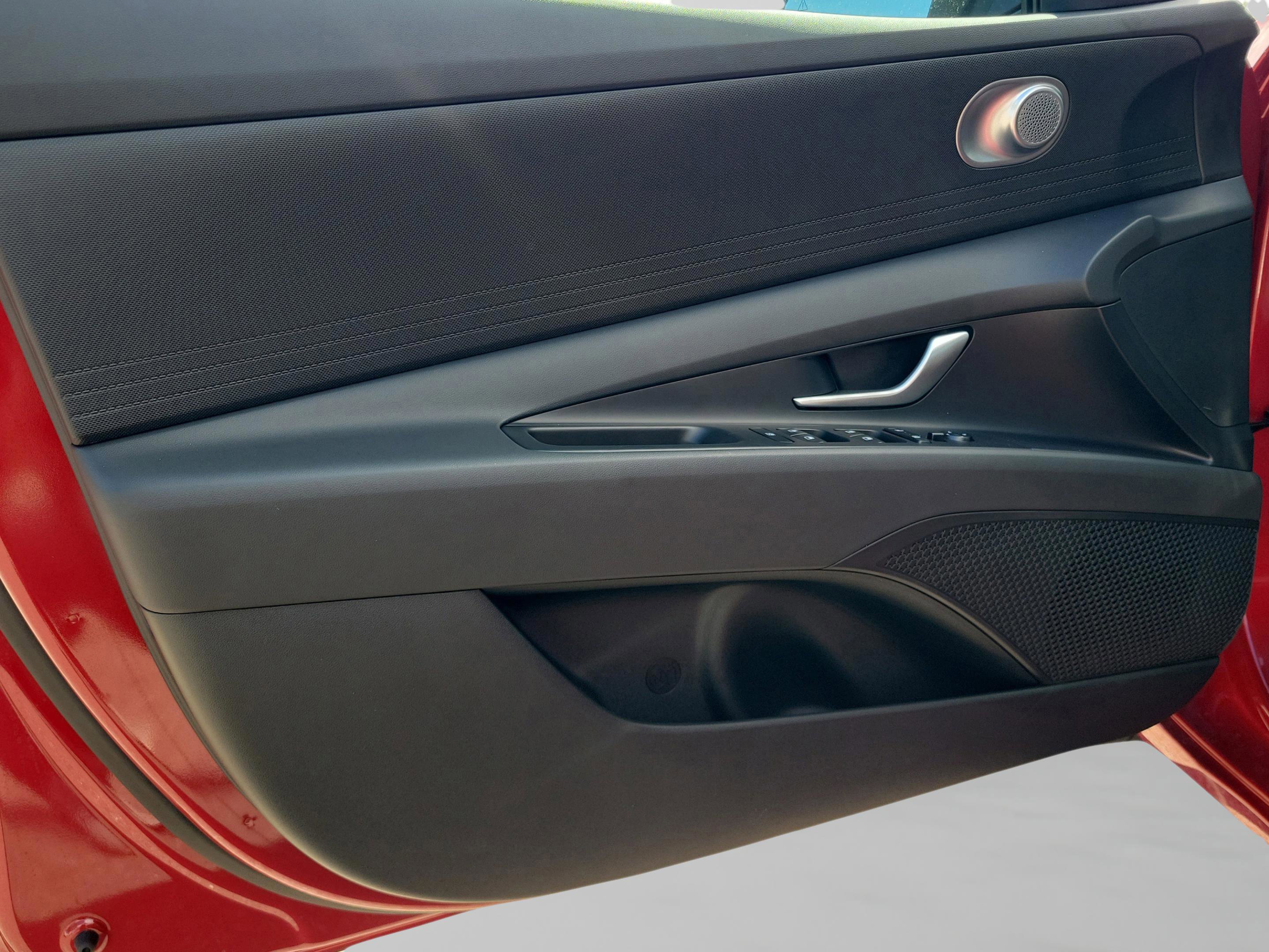 New 2026 Hyundai Elantra SE image 20