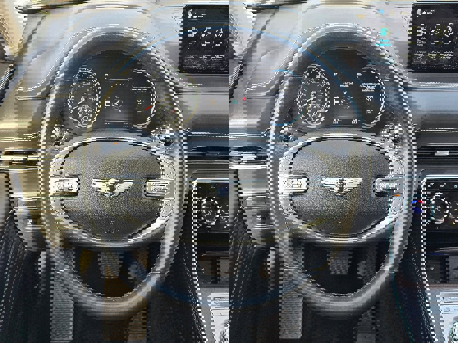 Used 2024 Genesis GV80 2.5T image 14