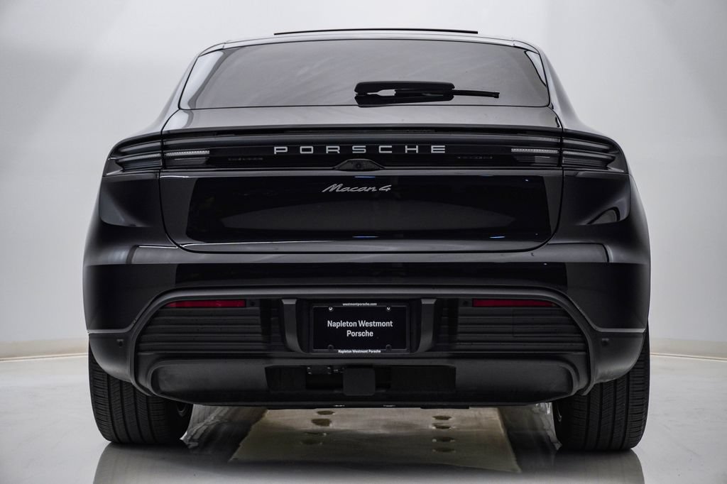 Used 2025 Porsche Macan 4 Electric AWD/4WD image 10