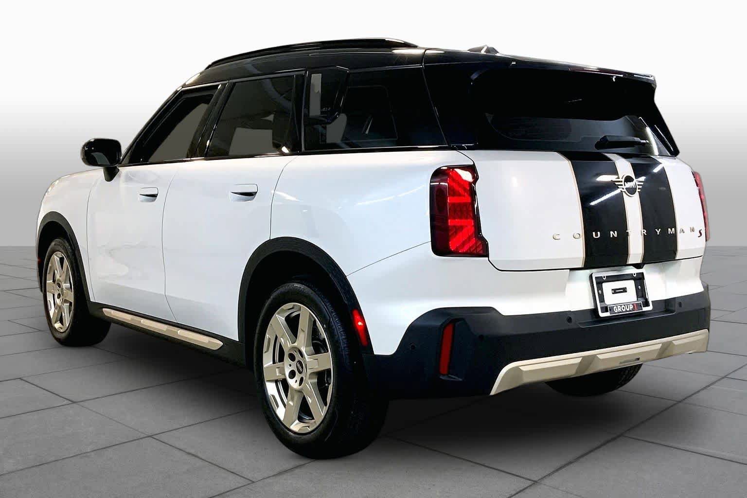 Certified 2025 MINI Cooper Countryman S AWD/4WD image 11