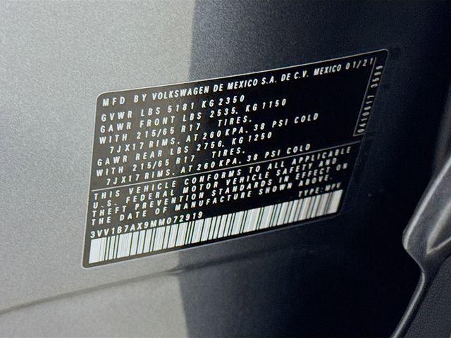 Used 2021 Volkswagen Tiguan S image 29