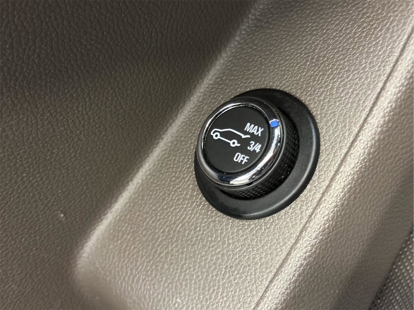 Certified 2020 Chevrolet Traverse LT image 40