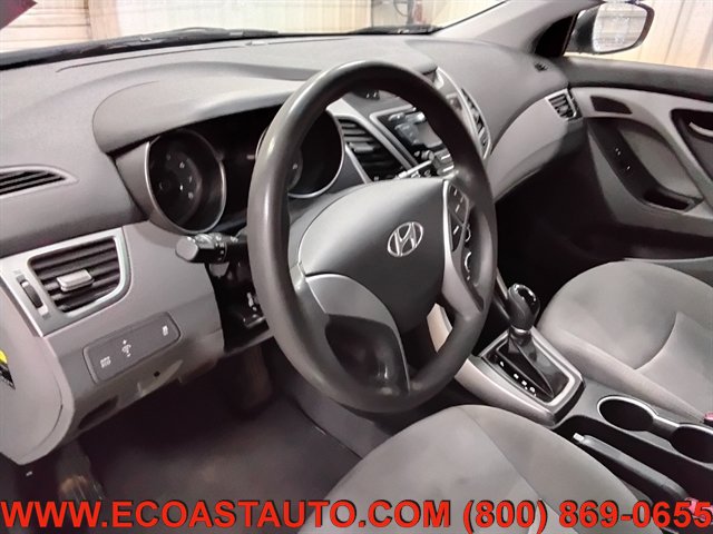 Used 2016 Hyundai Elantra SE FWD image 11