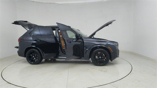 Used 2025 BMW X5 sDrive40i w/ M Sport Package image 78