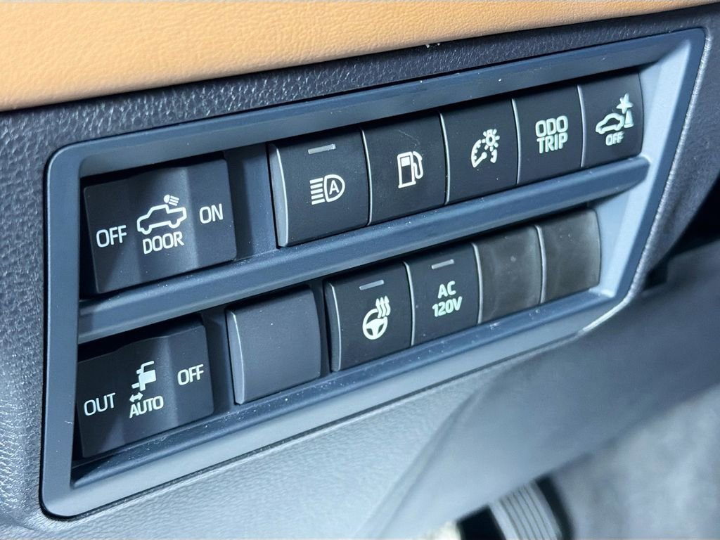 Used 2025 Toyota Tundra 1794 Edition image 10