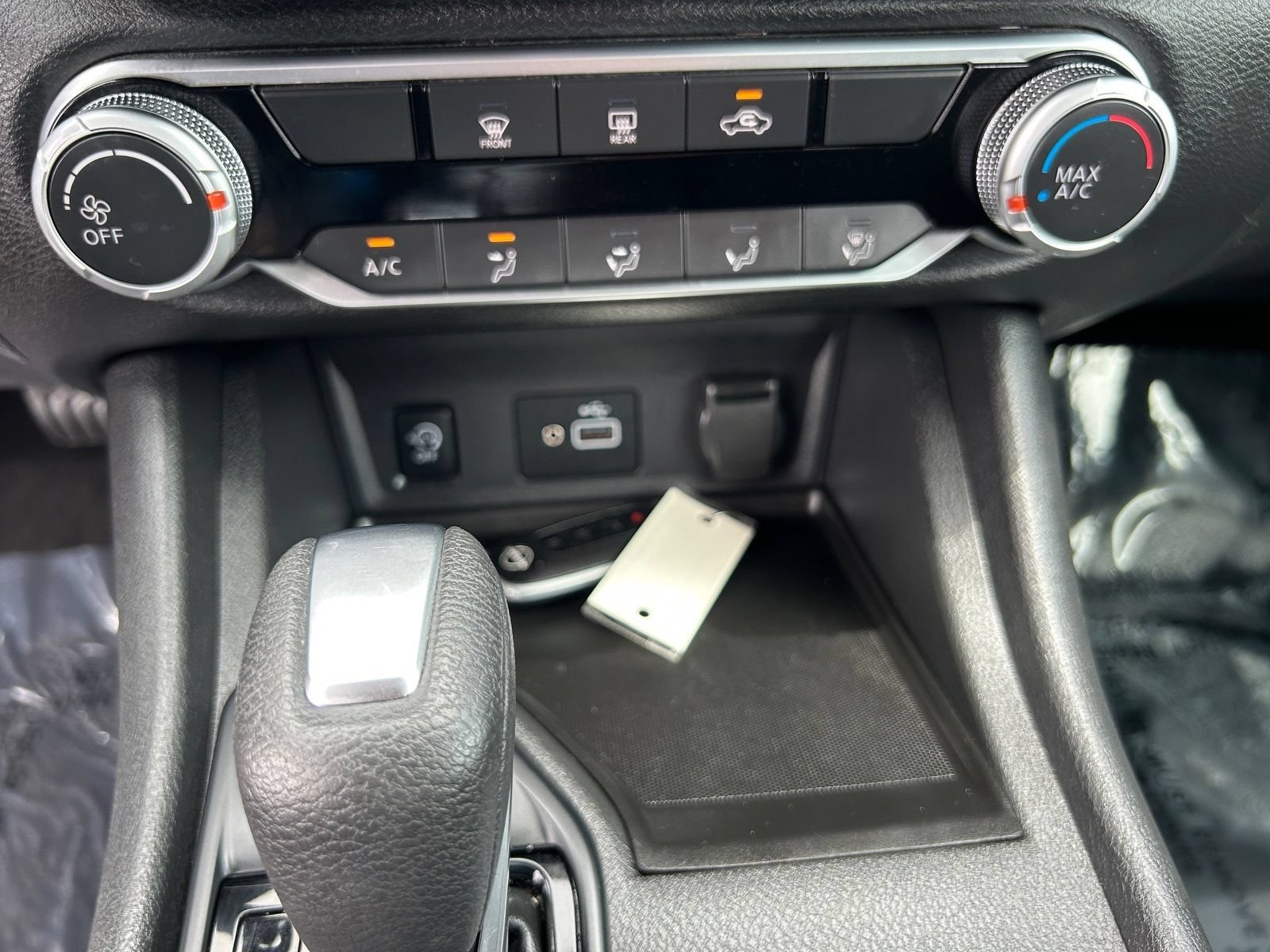 Used 2024 Nissan Sentra S FWD image 23