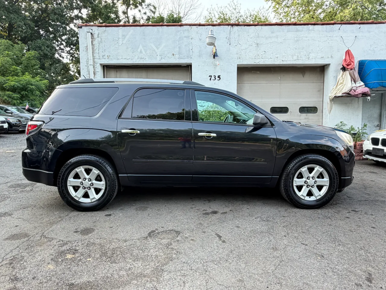 Used 2013 GMC Acadia SLE FWD image 12
