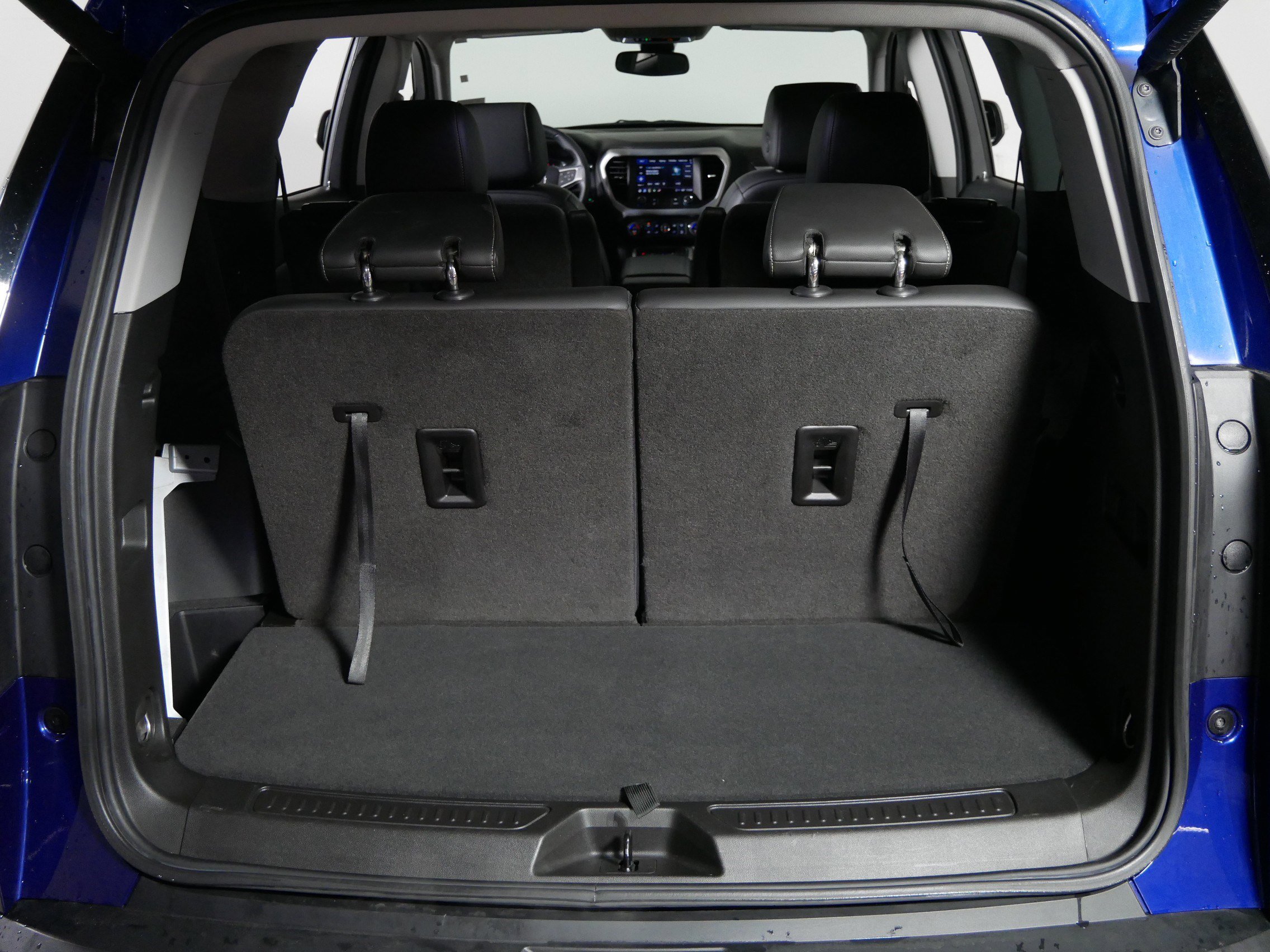 Used 2023 GMC Acadia SLT w/ Preferred Package image 18